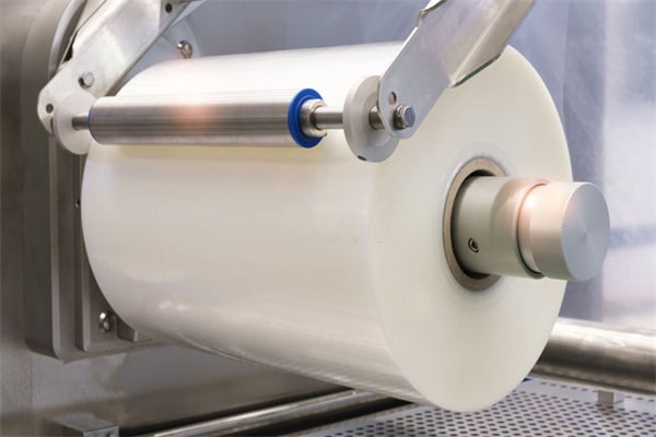 An Overview of Round Bottle Labeling Machine Technology
