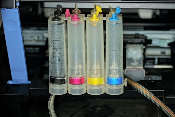 What is vial filling machine?