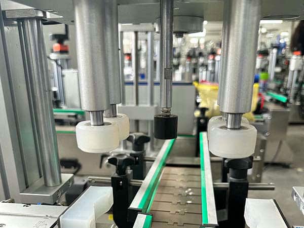 4 wheel bottle capping machine