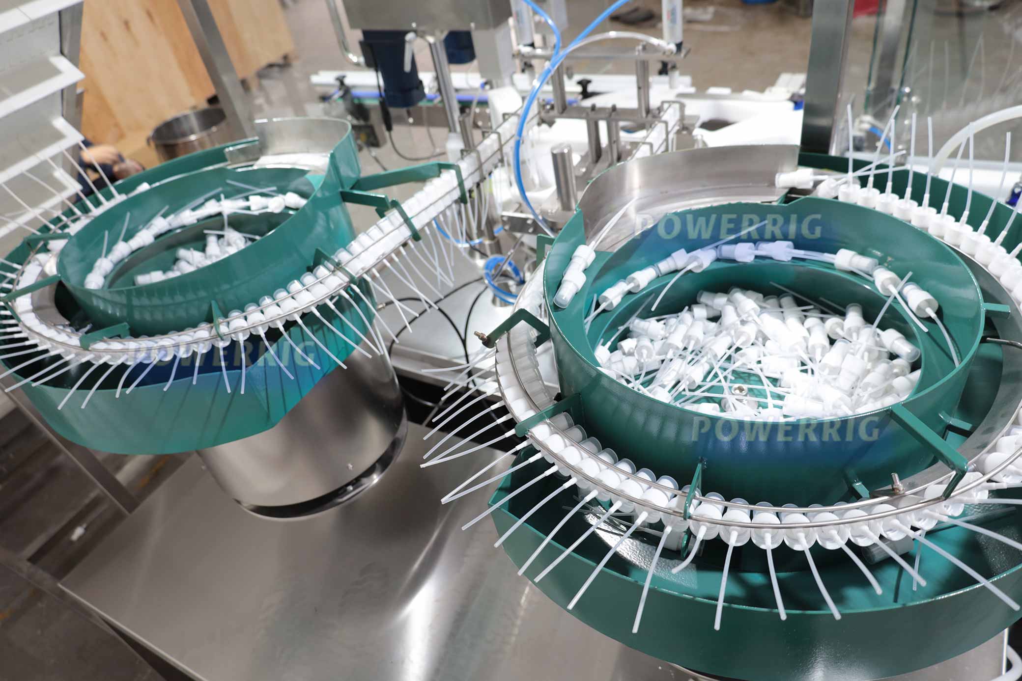 Spray Cap Vibration Plate