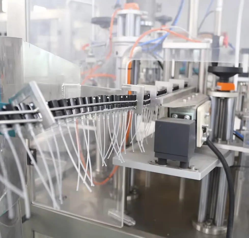 perfume bottling machine